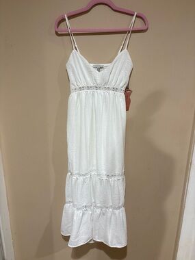 Haute Monde White Tiered Midi Dress with Lace Waist